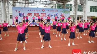 海南省农业学校举办迎新生社团展暨纳新活动
