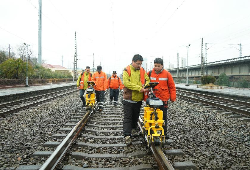 春运路上的“探路者”