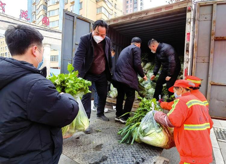 益起暖冬 蔬送关爱