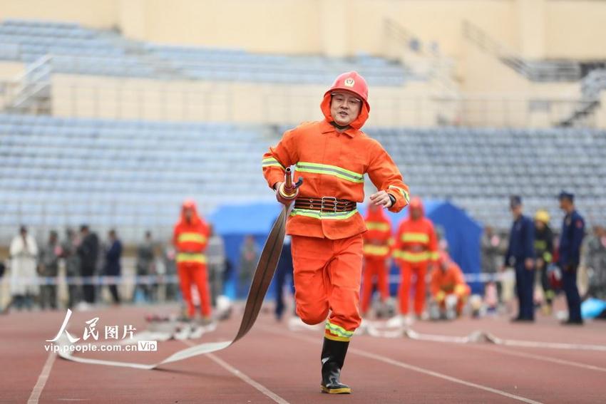 重庆梁平：基层救援队伍开展技能“大比武”