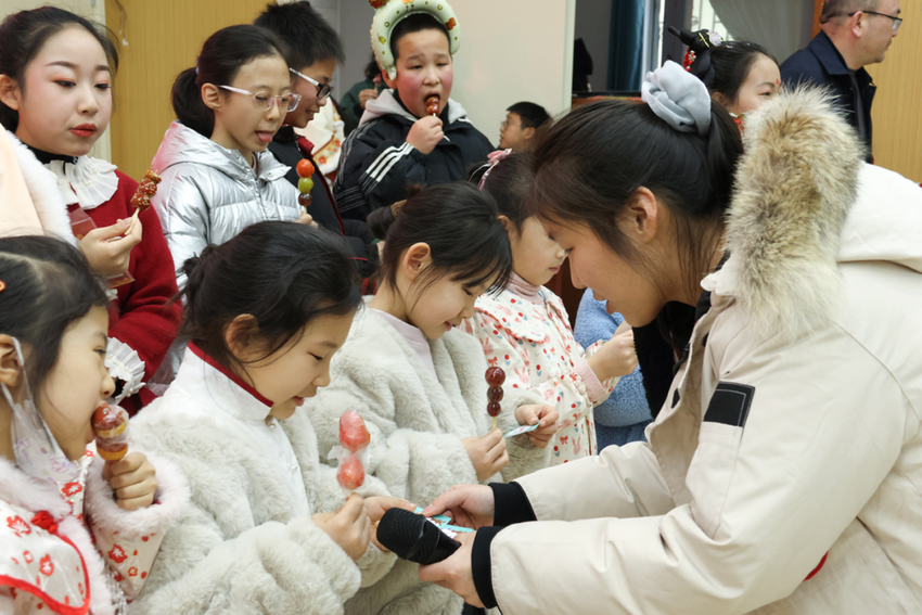 郑州民生耳鼻喉医院应邀参加社区庆新年迎新春活动