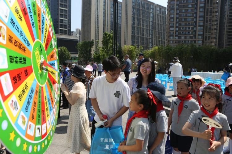 九龙坡区第二届城市生活垃圾分类主题宣传周启动