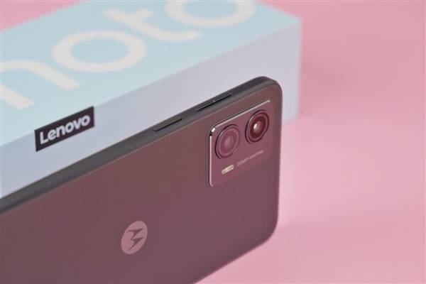 联想发布新一代入门机motog53售价899元起