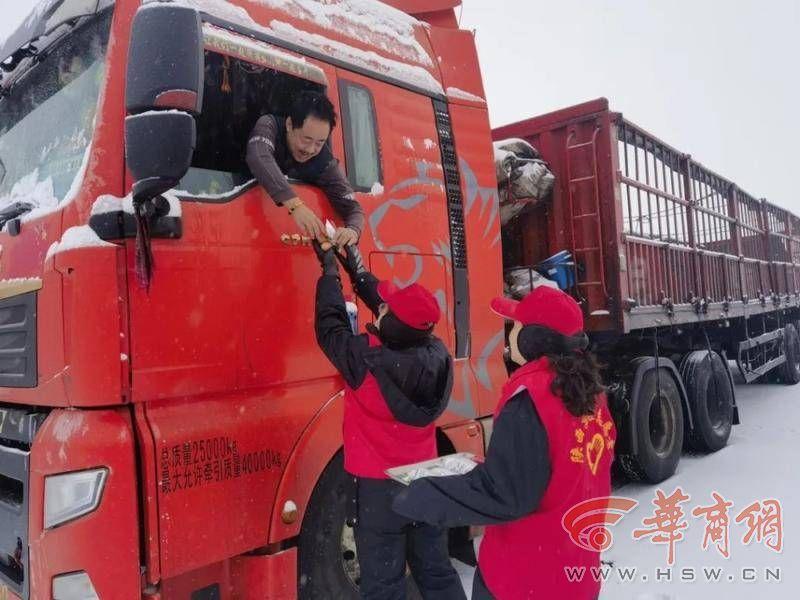 120小时的奋战 陕西高速公路积雪清除恢复畅通