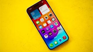 曝iPhone 18 Pro Max升级LTPO+面板：苹果史上最好的手机屏幕