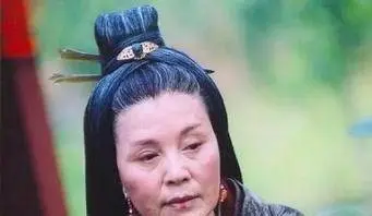 汉景帝刘启母亲窦太后想让梁王刘武当皇帝，刘彻如何成了胜利者？