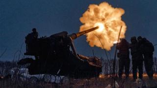 乌克兰12名士兵欲向俄投降，后方战友将其炮决播报文章