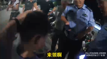 警方视点丨苏州吴江：暖心！警民温馨接力，护送六岁“怕黑”萌娃归家