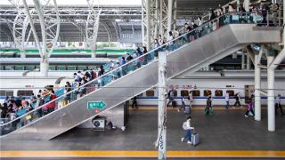 国庆假期旅客出行意愿强烈 铁路南京站预计发送旅客超380万人次