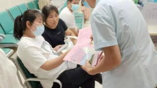 五莲县人民医院积极开展世界人口日宣传活动