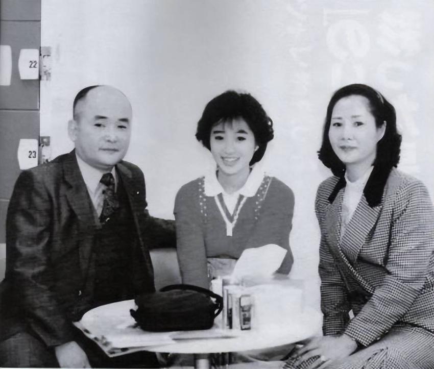 “清纯女星”酒井法子，这张“股间蝴蝶”背后，隐藏了她的堕落史