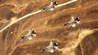 4架以色列F-16空袭大马士革军事设施，2名叙军人受伤