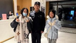 “天价”围巾丢失民警仔细排查帮寻回，游客点赞威海公安