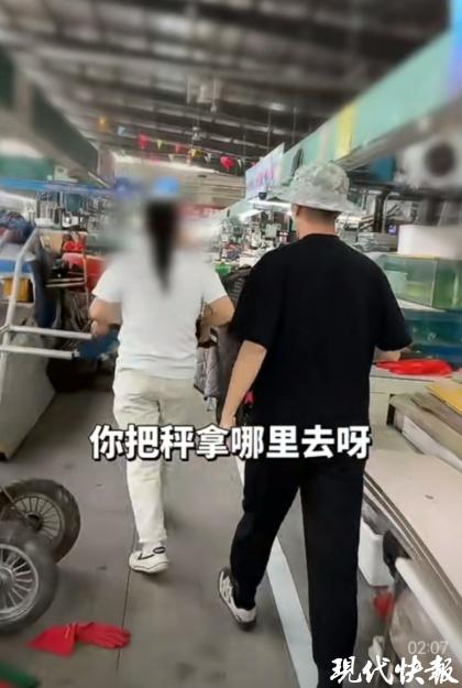 被曝使用鬼秤的连云港海鲜商铺已停业，诚信受损相邻商户被波及