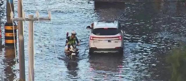 沿海多地突发海水倒灌！专家：与天文大潮有关，未来仍有可能发生