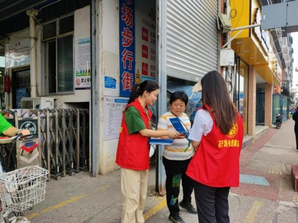 绵阳市游仙区石马镇多形式开展国防教育安全月宣传活动