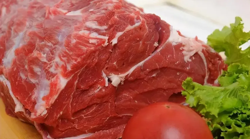 年纪越大越要多吃肉？尤其是这2种肉，别舍不得吃