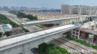 果然视频|鲁西南地区总重量最大公跨铁转体桥双转完成