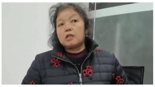 狼外婆霸占女儿百万赔偿款，对外孙见死不救，却偷偷给小儿子买房