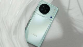 清爽配色加持，vivo X90s质感满满