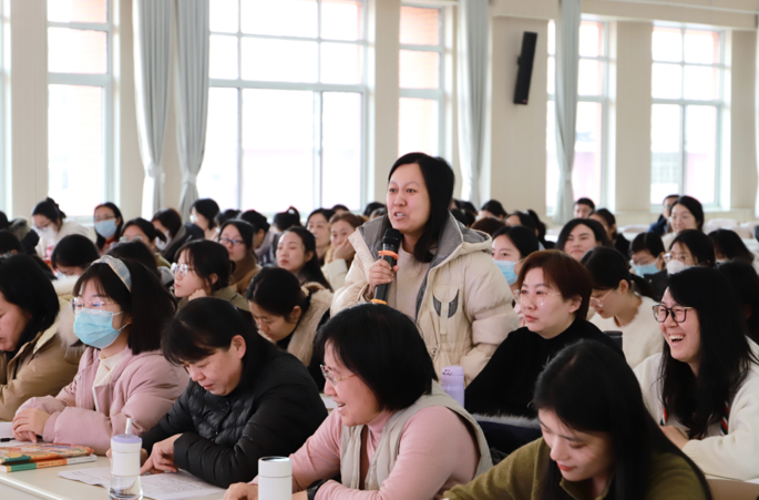 情报站|聚焦家庭教育，赋能教师成长！济南一小学这样准备第一课