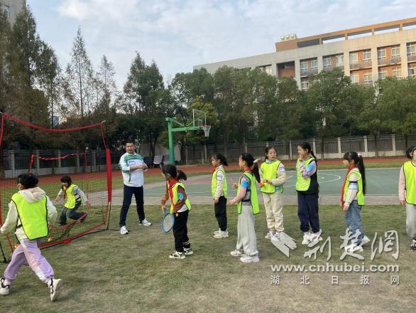 永热爱，敢向前 团体辅导活动点燃学生热情与勇气