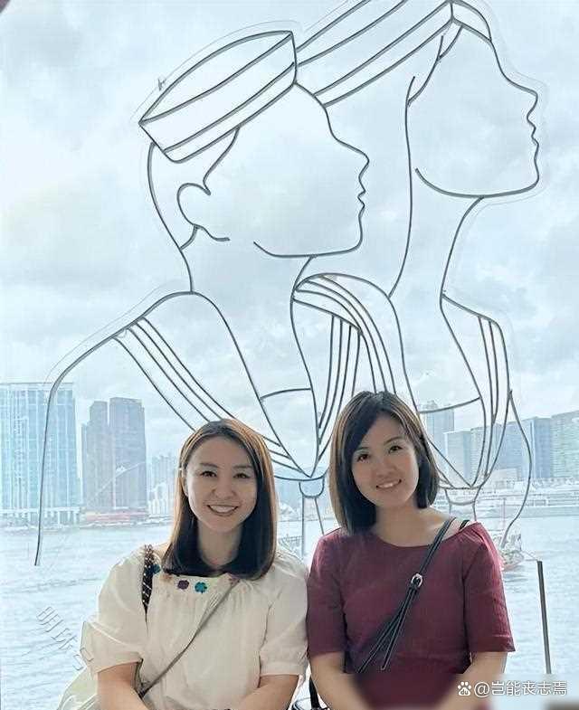 39岁前女主播重返TVB：十年后回归，老公背景强大