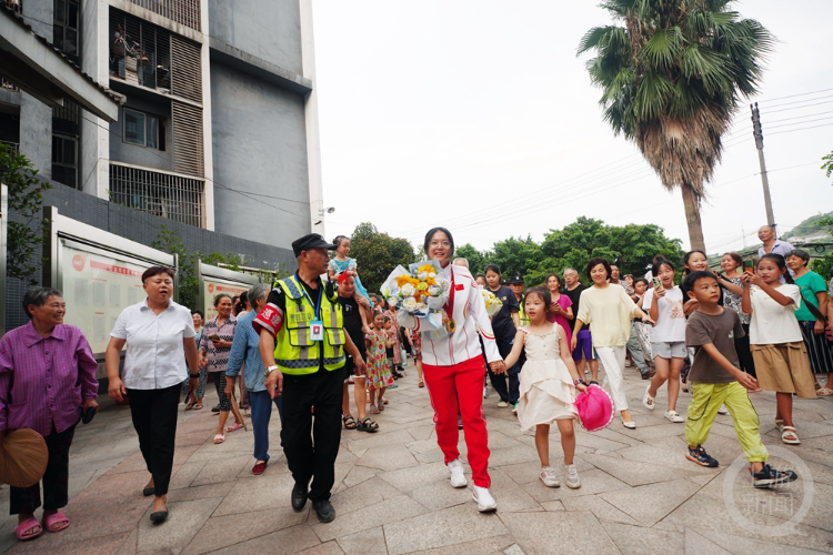 欢迎回家！重庆籍巴黎残奥会羽毛球女单冠军肖祖贤返渝