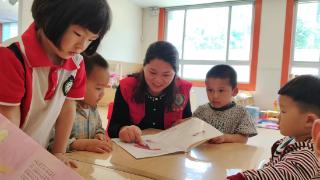 李营街道枫阳社区开展“一路书香，伴我成长”阅读分享活动