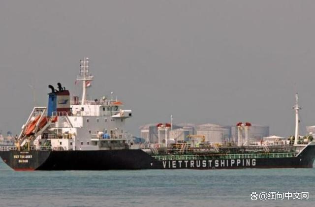 缅甸有关部门以明标方式招标出售查扣货船