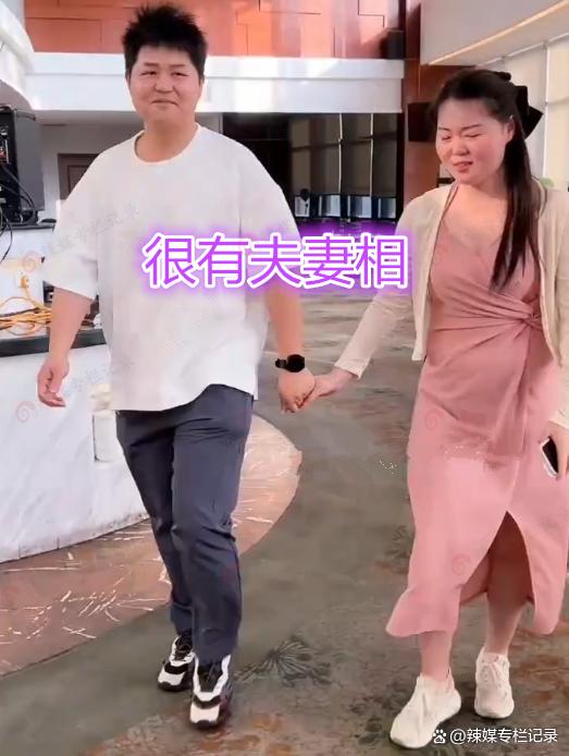 微胖小伙相亲，一眼相中微胖女子，网友祝福：太有夫妻相了