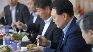 韩法院裁决：尹锡悦夫妇“因公”看电影和就餐费用应该公开