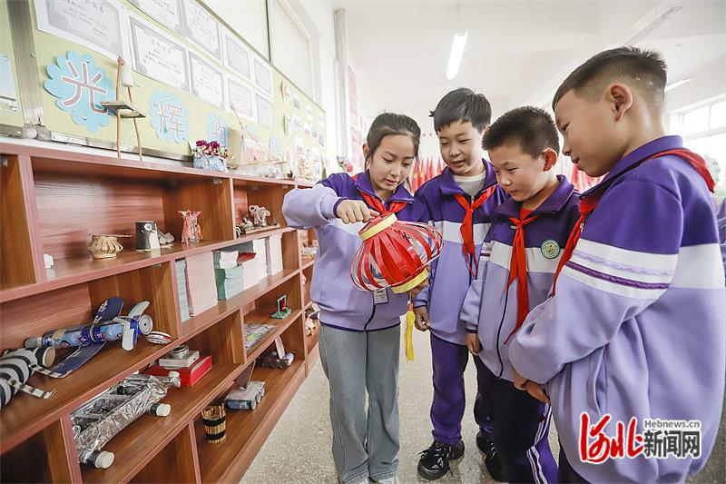 河北遵化：小学生变废为宝倡导勤俭