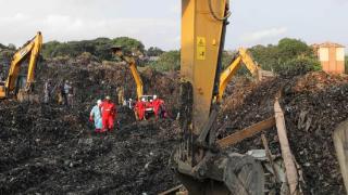 乌干达垃圾填埋场坍塌事故死亡人数升至18人