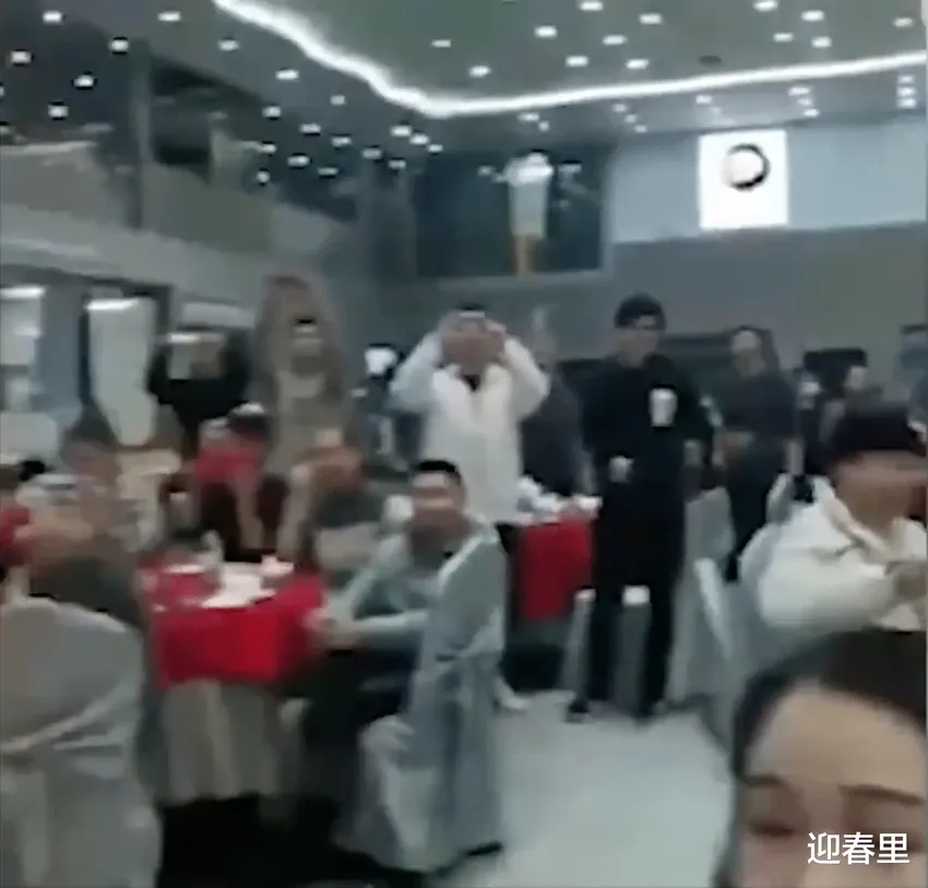 广东又现大尺度车友会庆典，每人缴158元费用，包男人的快乐？