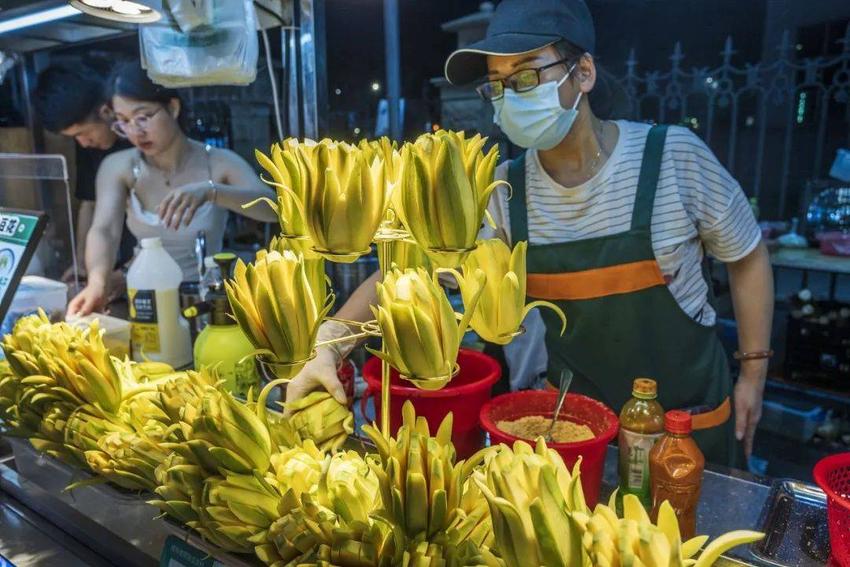 这个夏天，被广西的水果摊硬控30秒