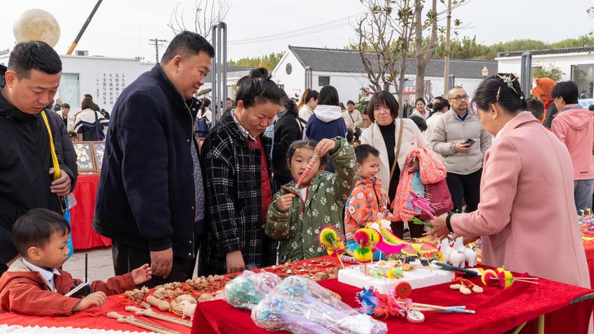 非遗集市、民俗演出、文创小吃……非遗让太白湖新区“潮”起来