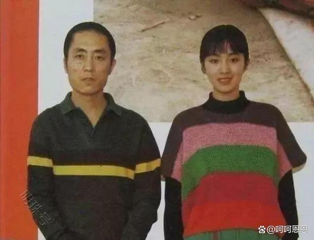 张艺谋大儿子长相出众，与女儿长相相似，身材高挑，颜值不输巩俐