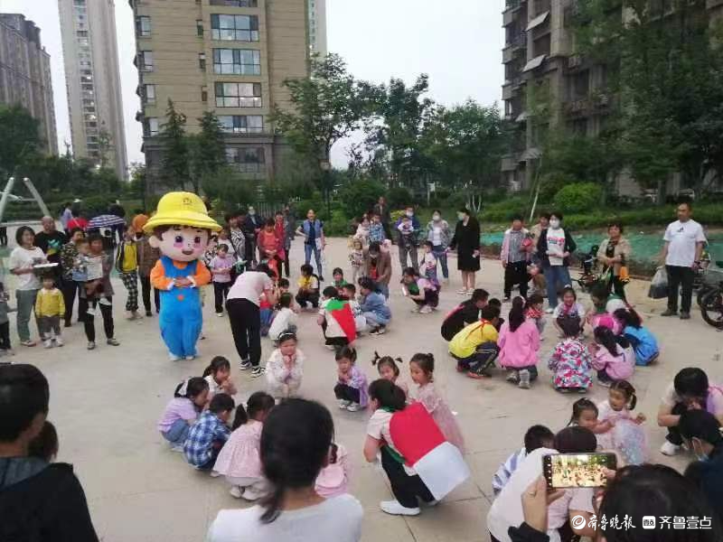 上高街道：开展婴幼儿照护服务亲子活动