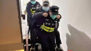 南京宁海路警务站及时救助一名在家摔倒老人受到赞扬