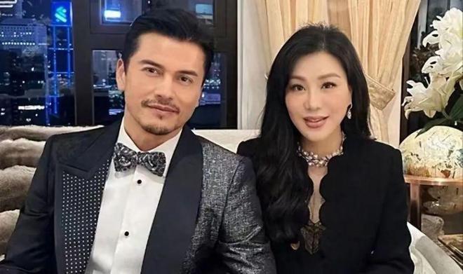 他三个老婆都是大美女，一婚周海媚二婚邝美云，46岁三婚娶到富婆