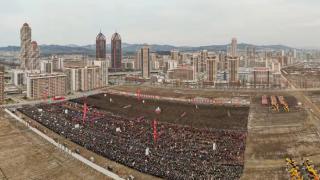朝鲜首都平壤市举行一万套住宅建设工程奠基典礼