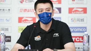杨毅：辽宁男篮俱乐部对杨鸣的业务能力没有完全认可