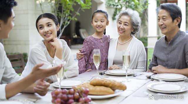 二胎出生，婆婆料我不敢离婚，和老公一起瞒着我把房子过户小姑子