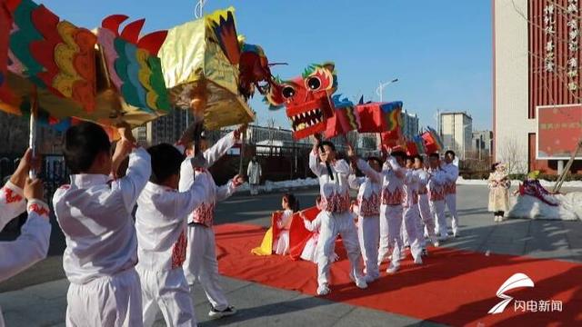 龙年主题活动“扮靓”校园 新学期从快乐开始