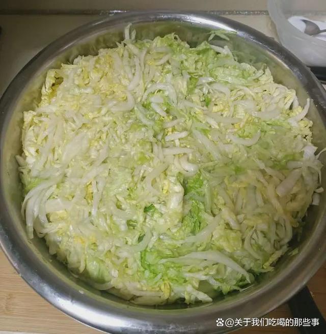 不管腌什么酸菜，记住这3点，酸菜不烂不发霉，而且又酸又脆又香