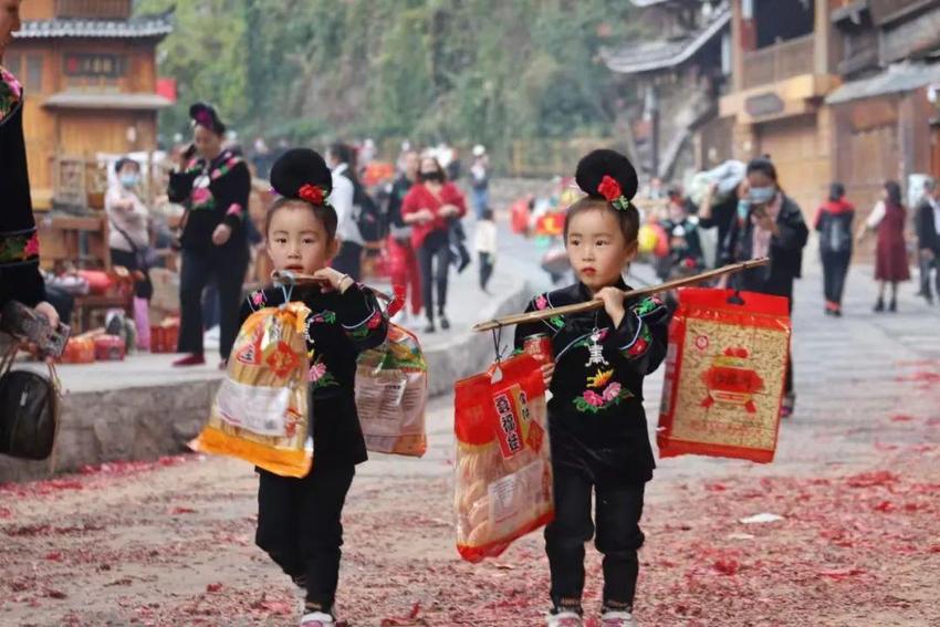 贵州山语丨秋冬时节来贵州，探寻民族节庆的风情画卷