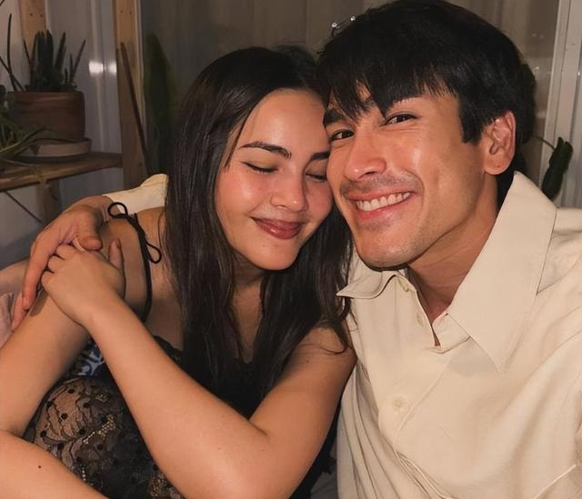 Nadech澄清婚礼推迟传闻，坚定表态：Yaya必是孩子妈妈