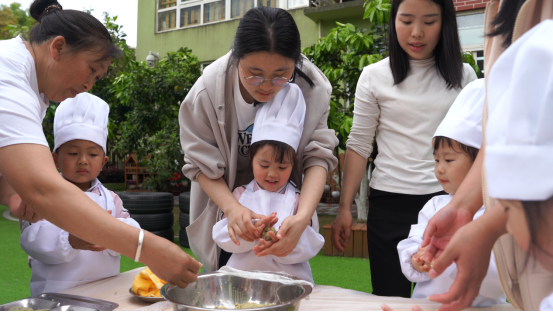 “清明粑儿香又甜” 渝北区莲花第二幼儿园开展亲子传统教育活动