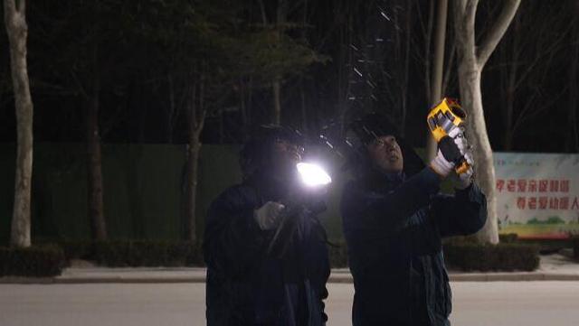 国网安丘市供电公司全力以赴应对降雪寒潮天气